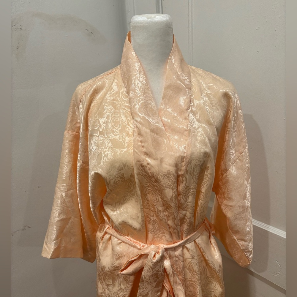 VTG Peach Satin Robe - Picture 2 of 8